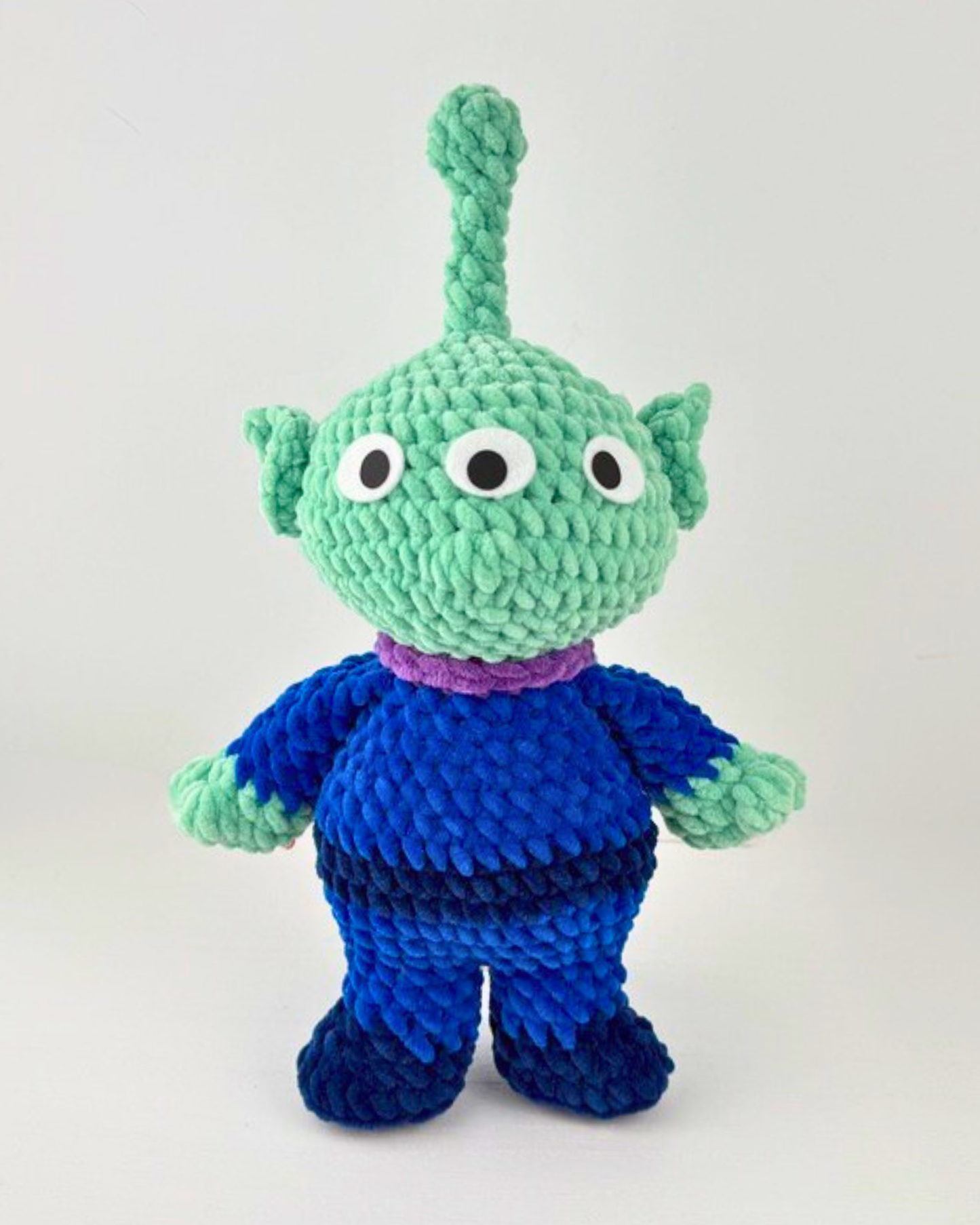 Toy Alien Plush | Green Crochet Amigurumi Plushie | Cute Handmade Gift