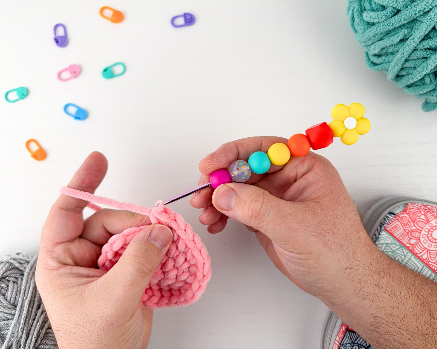 Custom Crochet Hook | Silicone Beaded Handle with Flower Daisy Charm Topper