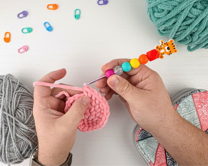 Custom Crochet Hook | Silicone Beaded Handle with Zoo Animal Charm Topper