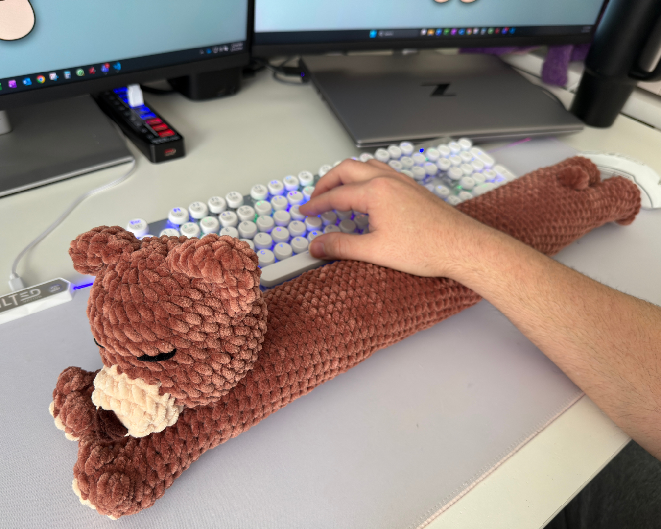 Wrist Rest Crochet Pattern | Sleepy Animal