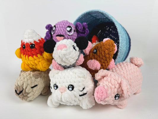 Small Amigurumi Crochet Plushie | LIVE ONLY